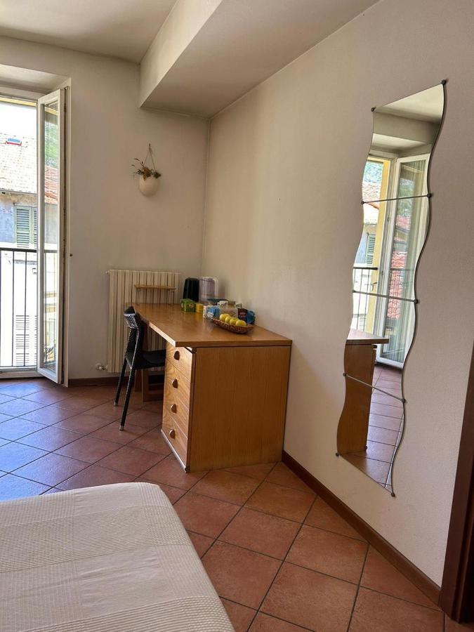 Lecco Only Females Guest House Exterior foto